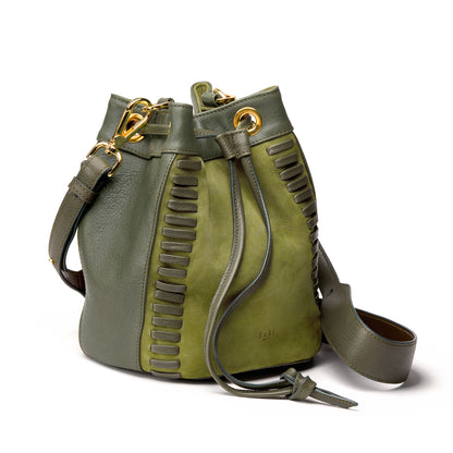 Sac seau cuir vert tressé bi-matière, tannage végétal — Altaï